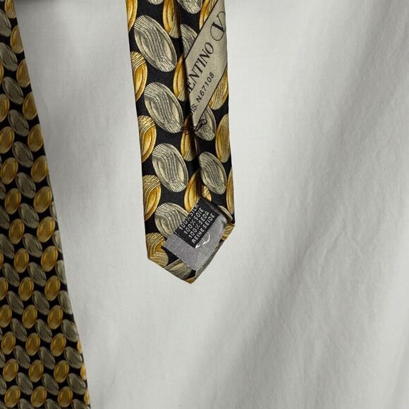 Valentino 100% Silk Cravatte Tie - Picture 3 of 3